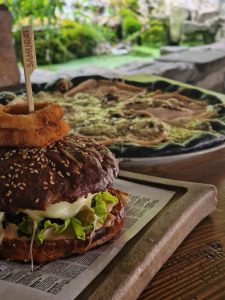 Hamburger i Pizza: Dva kralja brze hrane
