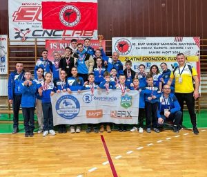 (FOTO) Karate klub “Regeneracija” osvojio KUP USK-a 2024: Izuzetan uspjeh i 6 takmičara u TOP 10