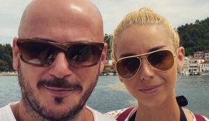 Najteži trenuci: Supruga preminulog pjevača DNK-a oštro prozvala institucije i medije