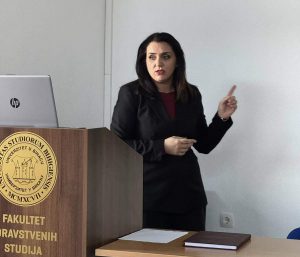 Adisa Omerčić uspješno odbranila magistarski rad na Fakultetu zdravstvenih studija u Bihaću