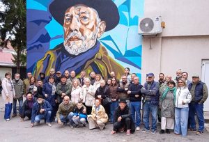 Ulicom Bišća: Završen i predstavljen mural posvećen Huseinu Derviševiću