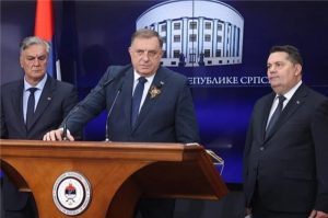 Dodik: Mi ćemo predložiti novog visokog predstavnika, šta će nam neko ko će raditi isto kao Schmidt