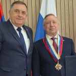 Crnadak oštro osudio Dodikov potez: Ne može uručivati ordenje bez zvanične funkcije